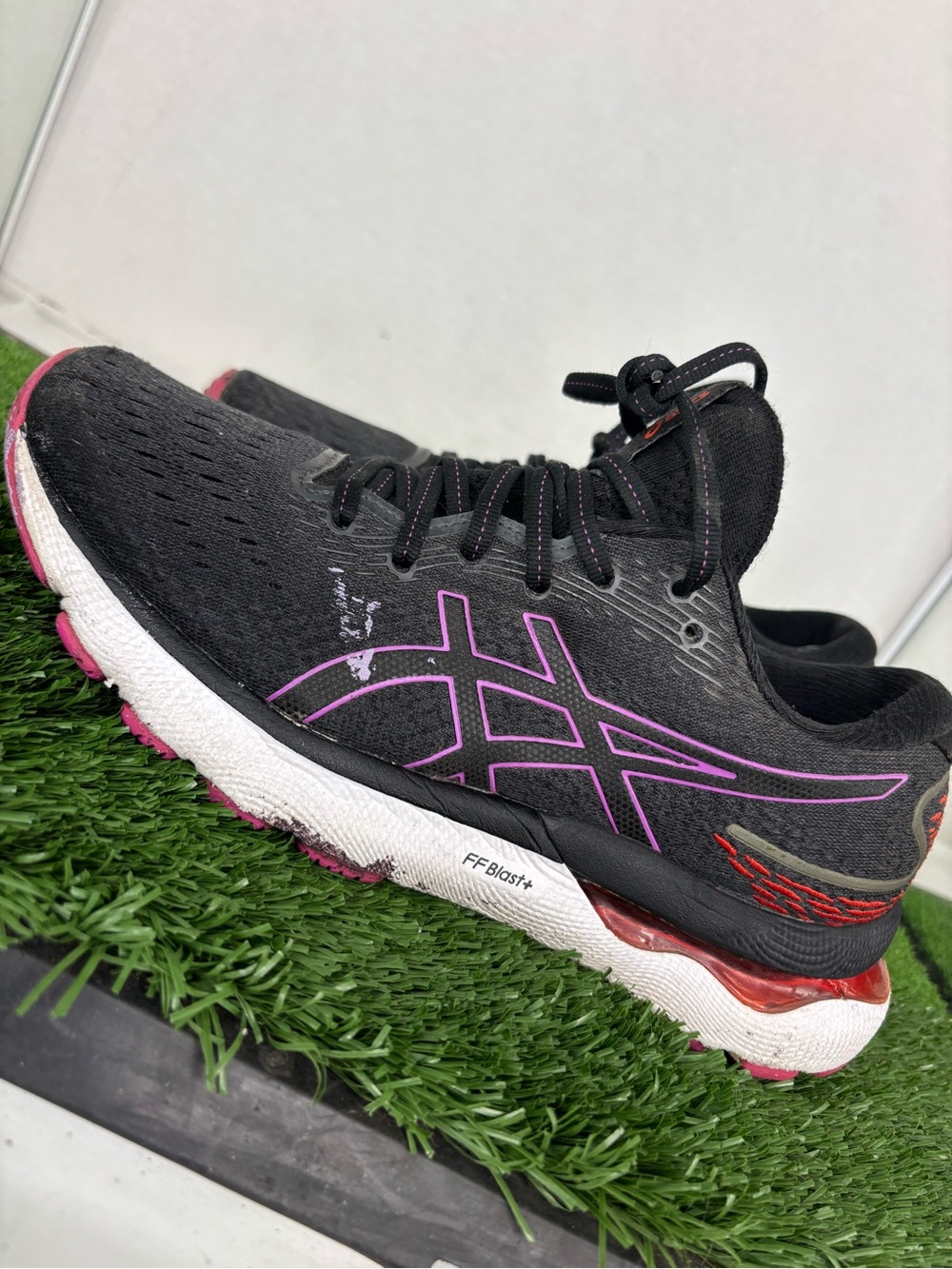 Asics Gel-Nimbus 24 Womens Size 7.5 Black Pink Red Athletic Running Shoes